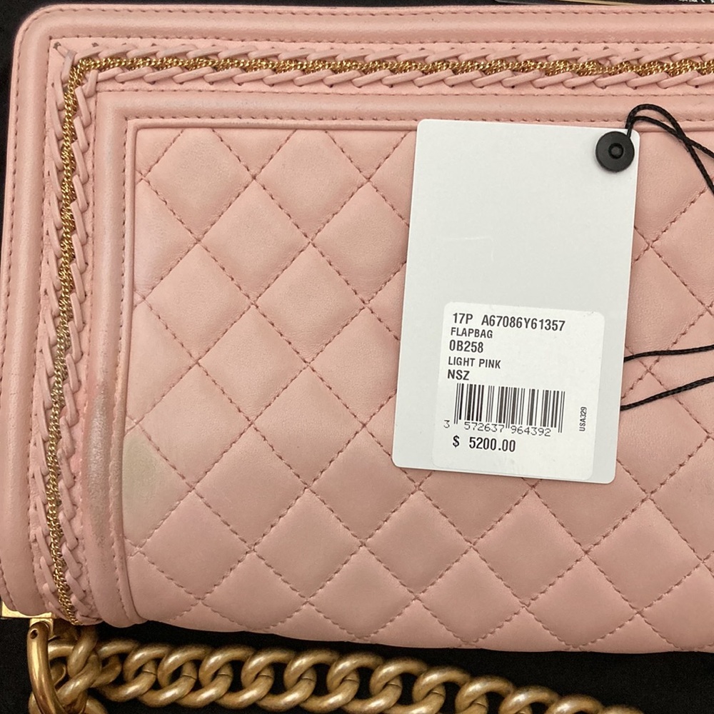 Chanel pink medium boy bag- matte gold chain - Picture 12 of 17